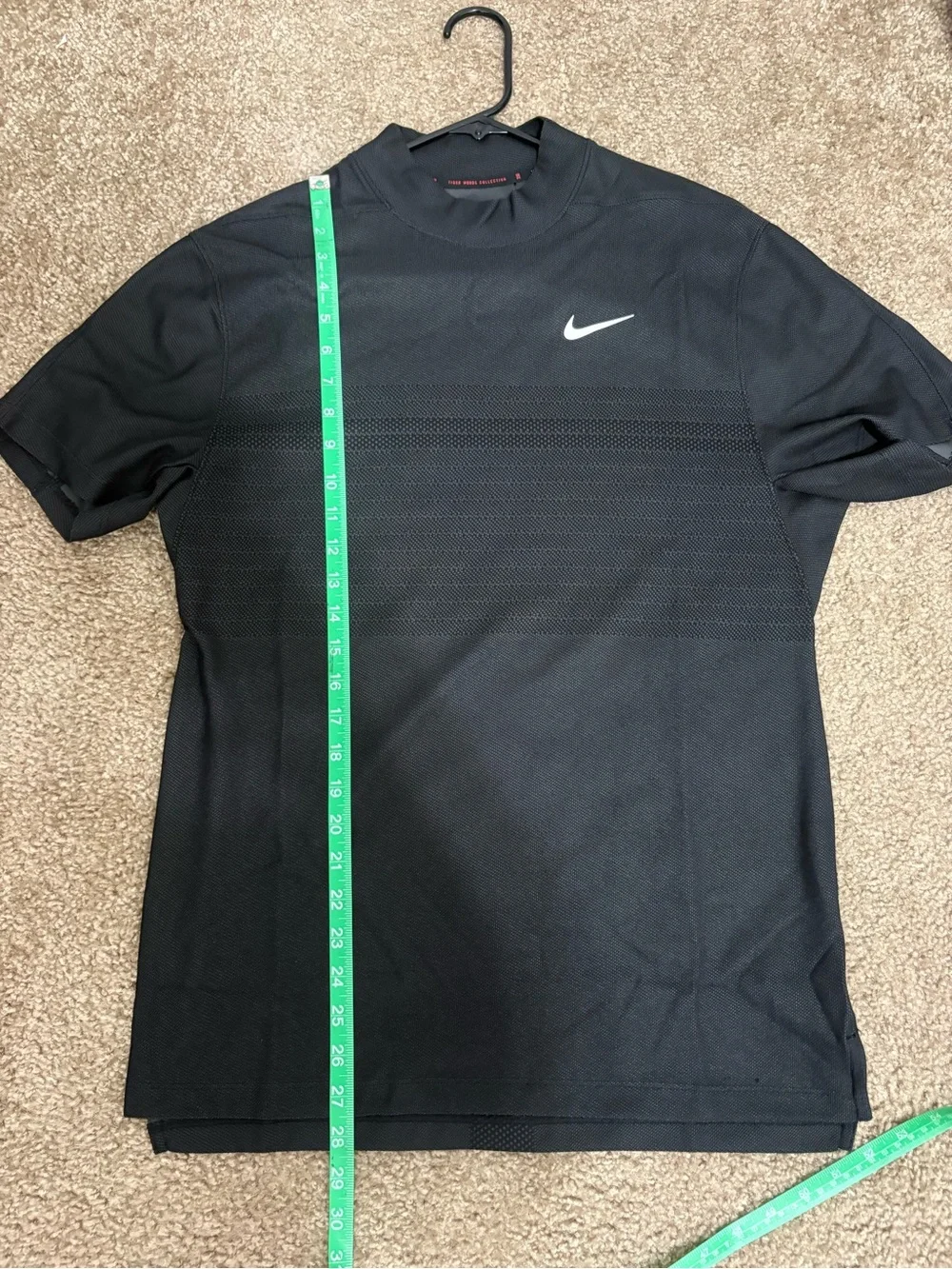 Nike Tiger Woods Collection Golf Shirt Mens Small Black Mock Neck CT6078